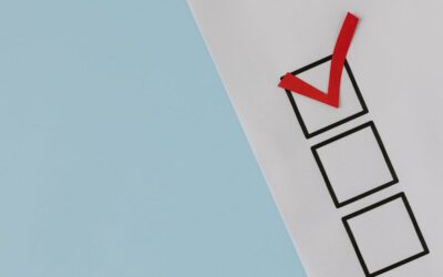 Évaluation par les pairs : comprendre son importance et ses méthodes