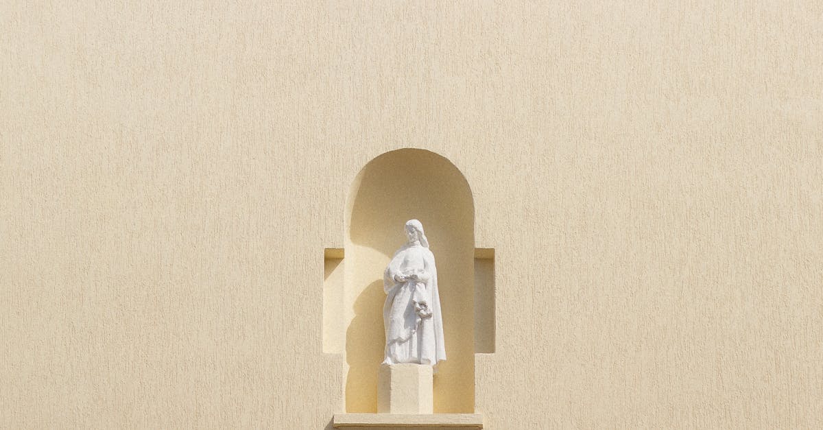 découvrez l'univers des niches, des espaces dédiés au bien-être et à la créativité. explorez nos idées inspirantes pour aménager votre propre coin de sérénité, que ce soit dans votre jardin, votre intérieur ou votre bureau. trouvez des conseils pratiques pour optimiser votre espace et en faire un lieu unique et apaisant.