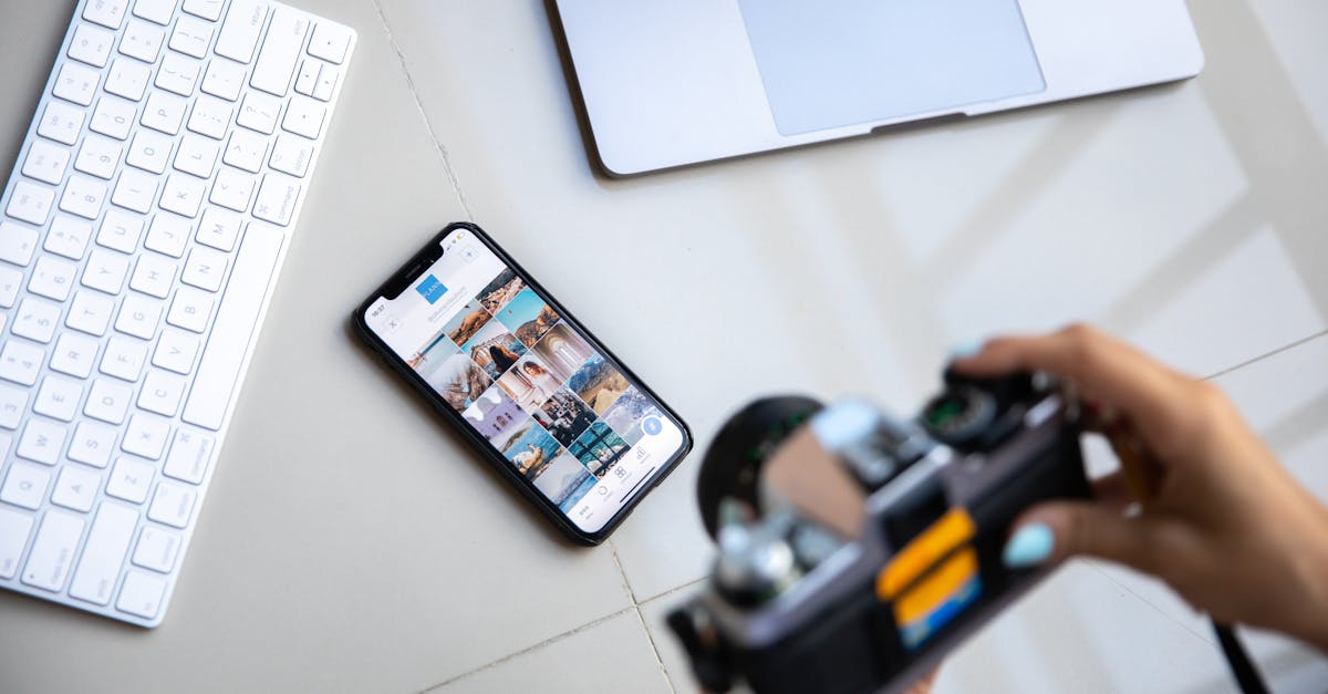 découvrez comment optimiser vos réseaux sociaux pour maximiser votre visibilité en ligne, accroître l'engagement de votre audience et améliorer votre stratégie marketing grâce à des conseils professionnels et des techniques efficaces.