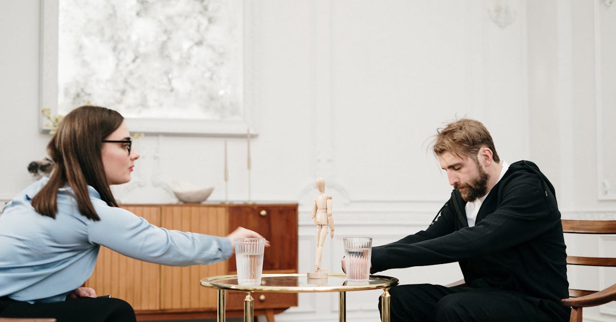 découvrez la psychologie : ses principes, ses domaines d’application, et comment elle aide à mieux comprendre le comportement humain et le bien-être mental.