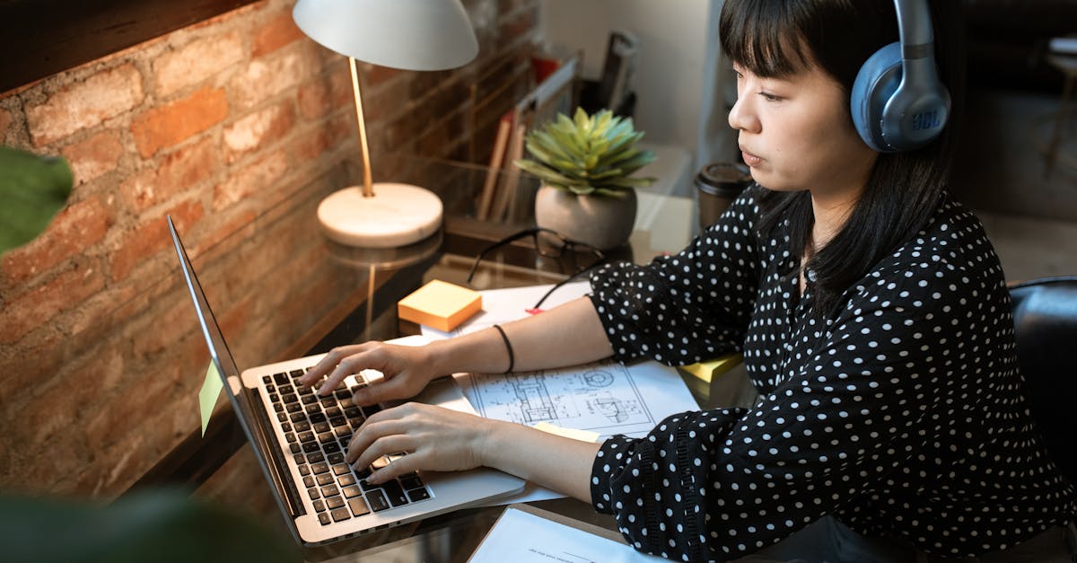 découvrez les clés de l'entrepreneuriat féminin : conseils, témoignages inspirants et ressources pour accompagner les femmes qui souhaitent lancer et développer leur propre entreprise.